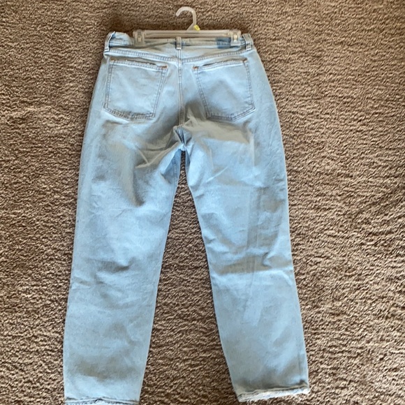 Abercrombie & Fitch The Mom High Rise Size 31 - Picture 2 of 4